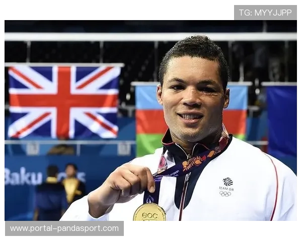 欧佩泰亚六回合TKO钦卡拉,成功卫冕IBF次重量级拳王头衔 欧佩泰亚六回合TKO钦卡拉,成功卫冕IBF次重量级拳王头衔