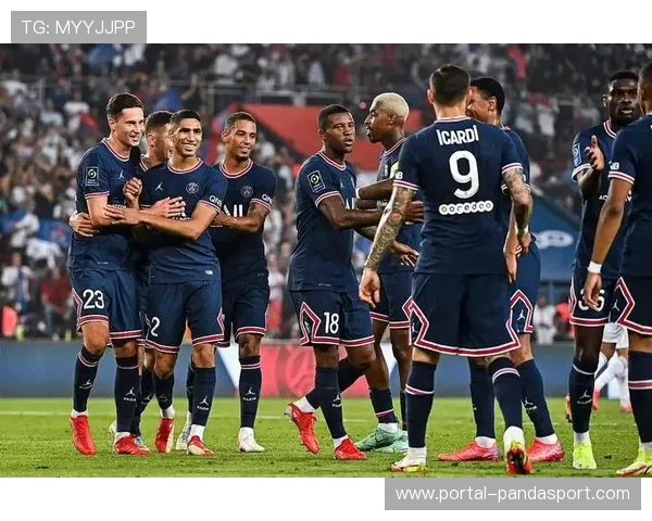 法甲第17轮:巴黎圣日耳曼对阵巴黎FC,主场优势明显 法甲第17轮:巴黎圣日耳曼对阵巴黎FC,主场优势明显