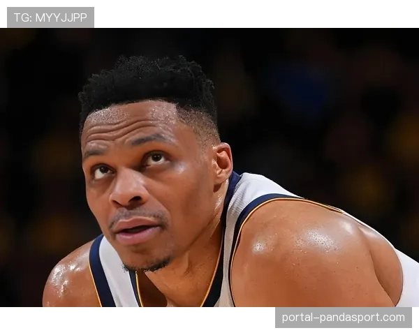 国王遭遇13连败创队史纪录，威少里程碑空砍17分